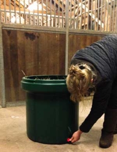 Removing-The-Bung-Stage-Haylo-Equine-feeder--for-problem-horses